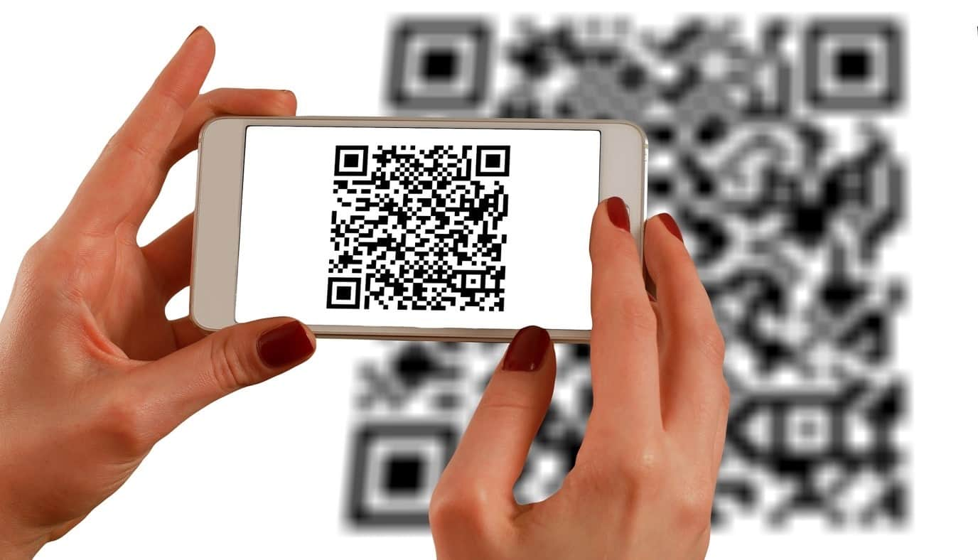 https://www.kaspersky.ru/content/ru-ru/images/repository/isc/2020/9910/a-guide-to-qr-codes-and-how-to-scan-qr-codes-1.jpg